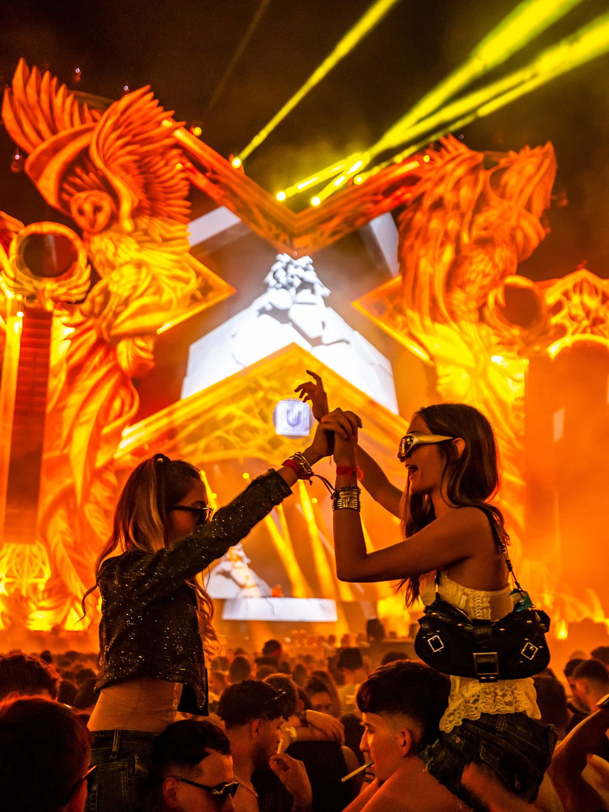 Untold a transformat Cluj Arena! Imagini spectaculoase din prima zi a festivalului