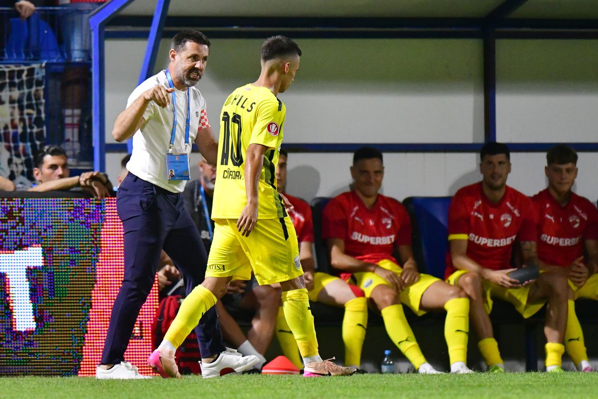 Panduru, nemilos cu Dinamo: „Nu înțelegi! În repriza a doua a fost o singură echipă pe teren”