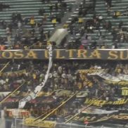 Juan Godoy (The Strongest) a fost rănit la testicule de o rachetă lansată în teren de propriii suporteri! / Foto: X