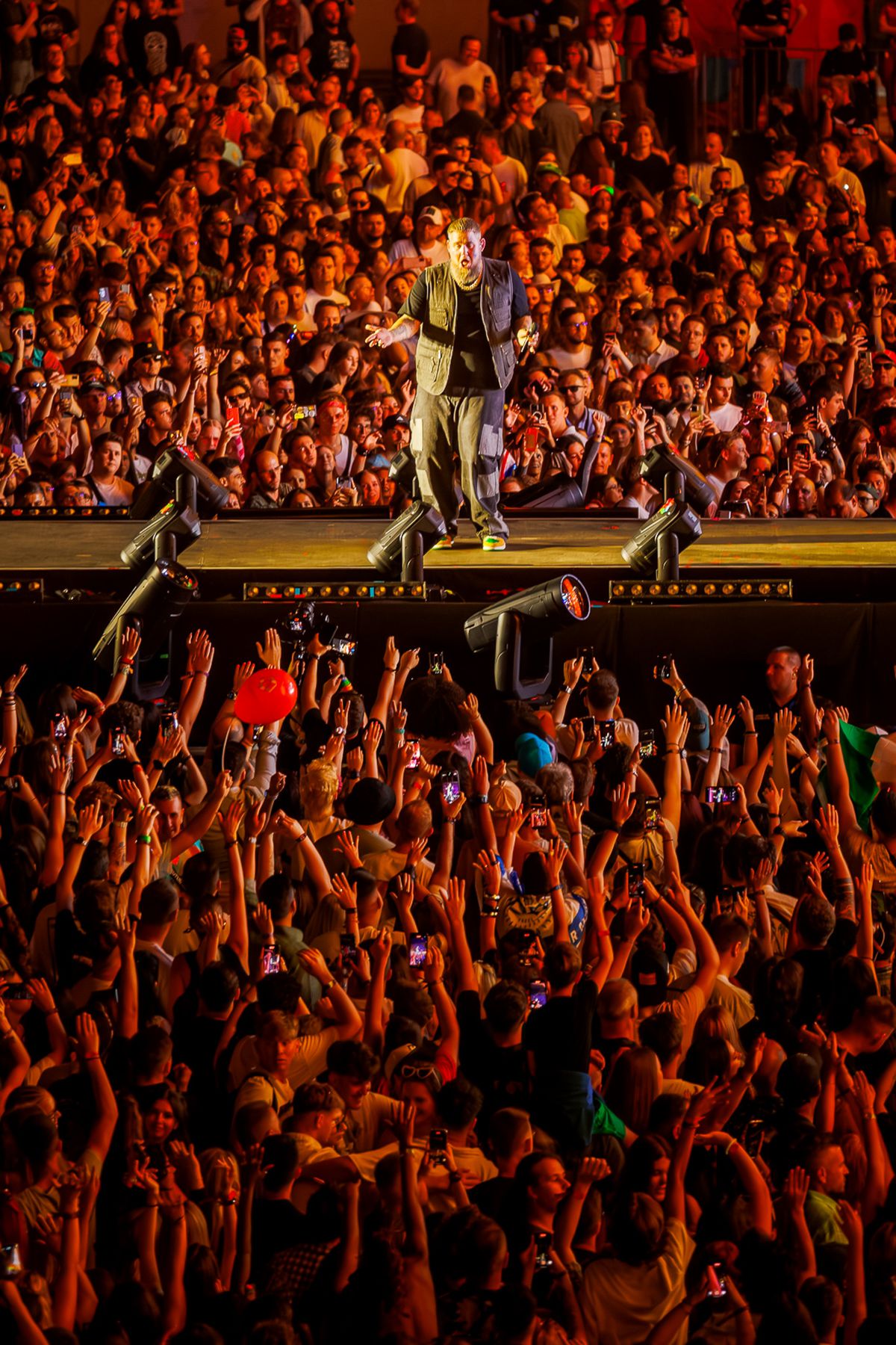 Untold a transformat Cluj Arena! Imagini spectaculoase din prima zi a festivalului