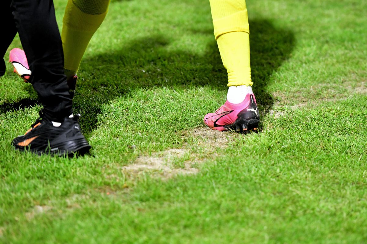 Gol anulat în Metaloglobus - Dinamo ca urmare a intervenției VAR