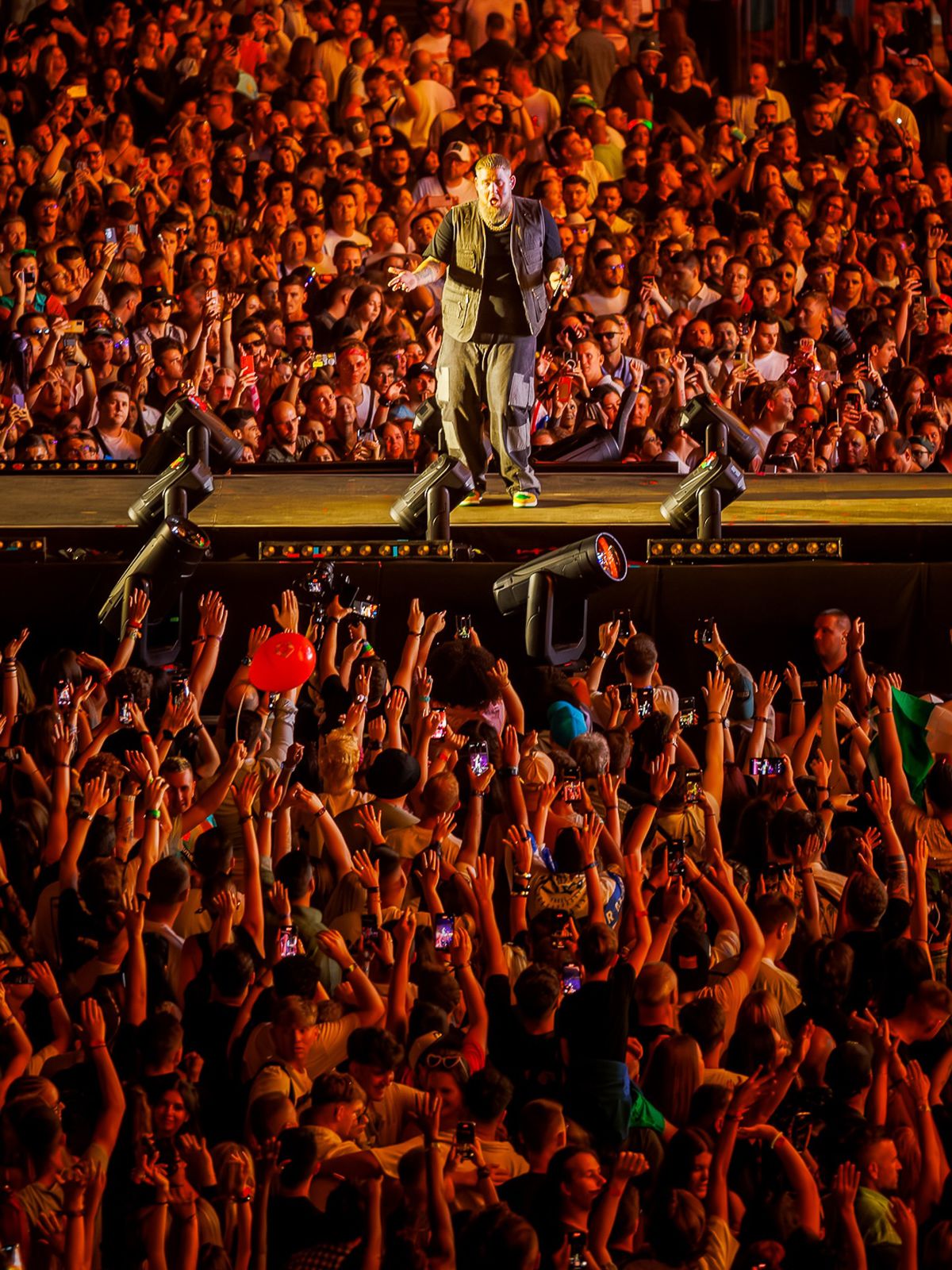 Untold a transformat Cluj Arena! Imagini spectaculoase din prima zi a festivalului
