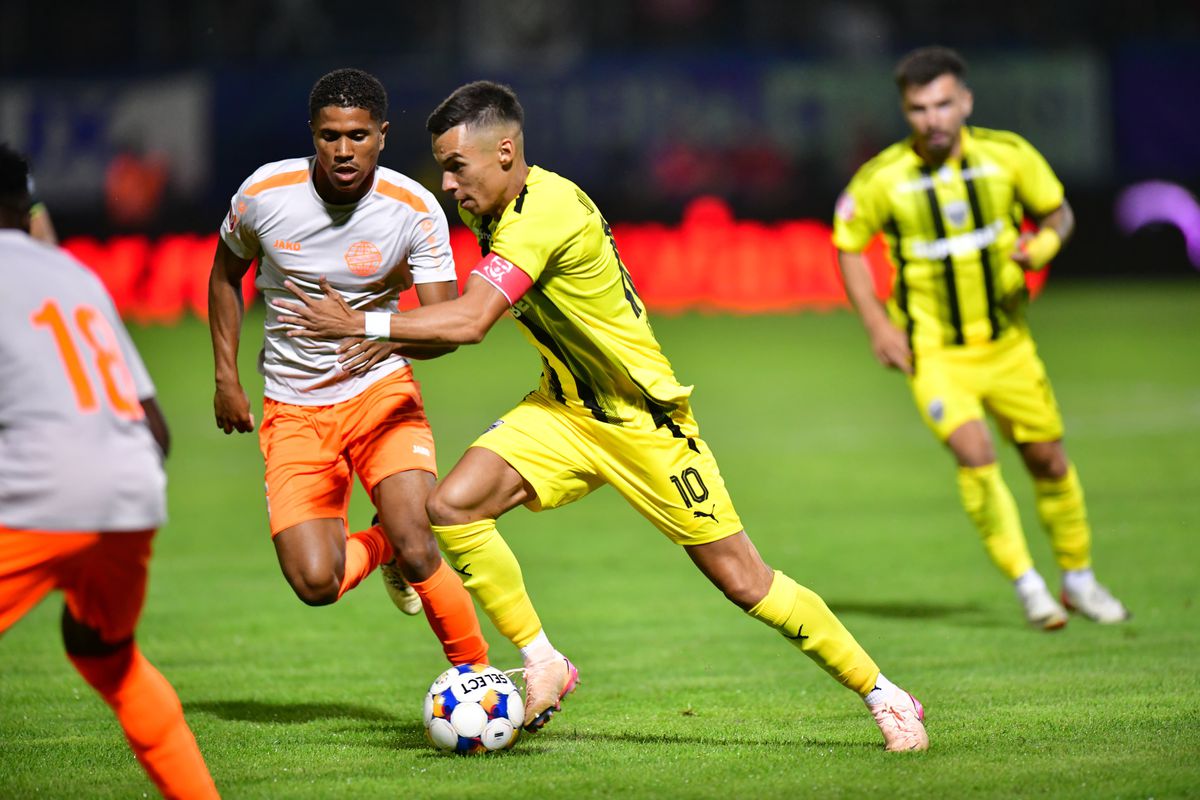 Metaloglobus - Dinamo 0-1 » Cîrjan și o repriză-n van. Joc slab, dar „câinii” leagă în premieră două victorii în acest sezon! Clasamentul