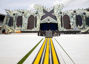 Untold a transformat Cluj Arena! Imagini spectaculoase din prima zi a festivalului