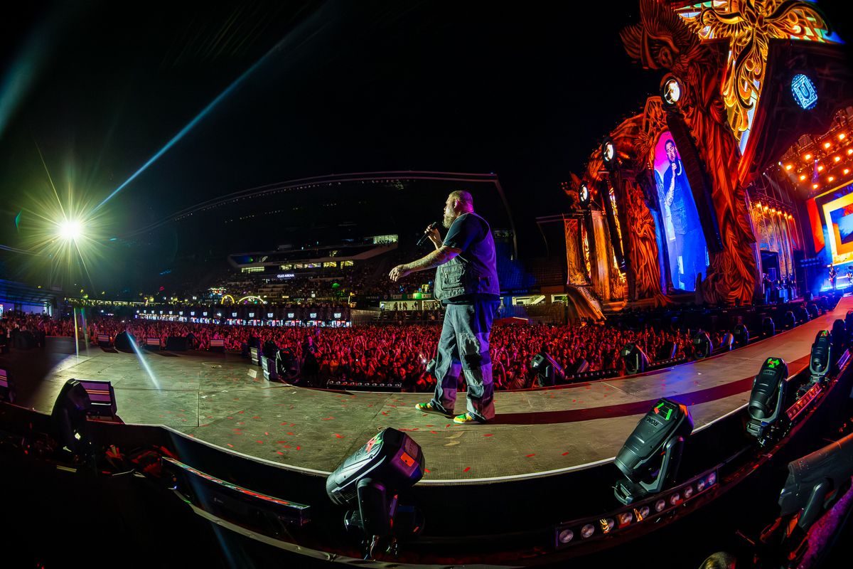 Untold a transformat Cluj Arena! Imagini spectaculoase din prima zi a festivalului