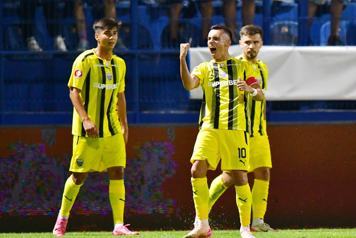 Metaloglobus - Dinamo 0-1 » Cîrjan și o repriză-n van. Joc slab, dar „câinii” leagă în premieră două victorii în acest sezon! Clasamentul