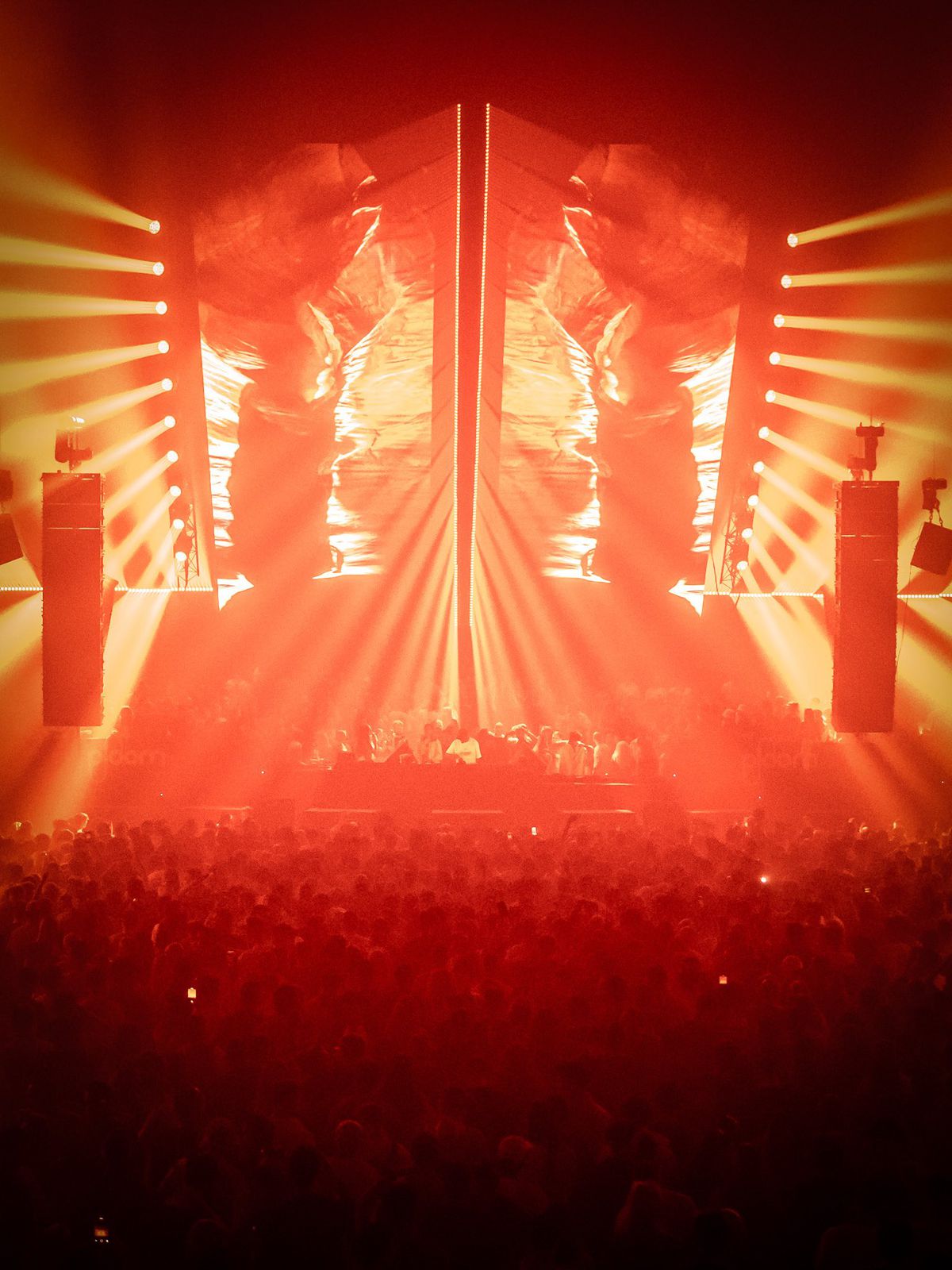 Untold a transformat Cluj Arena! Imagini spectaculoase din prima zi a festivalului