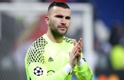 OLYMPIQUE LYON // Anthony Lopes: „Mă înţeleg superbine cu Ciprian Tătăruşanu, discutăm şi ne respectăm"