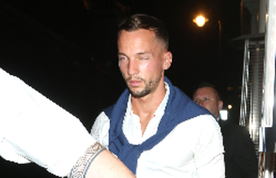 Drinkwater, bătut măr în Manchester! A încercat să agațe o tânără, dar a fost doborât de 6 bărbați!