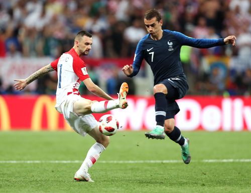 Franța nu a mai pierdut un meci oficial pe teren propriu din 2013, perioadă în care a reușit 12 victorii și două rezultate de egalitate. ”Cocoșii galici” sunt favoriți și azi, contra Croației, în partida programată la ora 21:45.