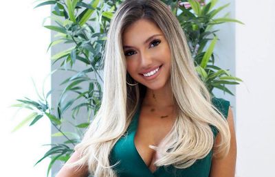 VIDEO Iubita unui jucător de la FCSB, agresată într-un mall din București: „Era lipit de mine! Îmi trăgea de pungi și de geantă”