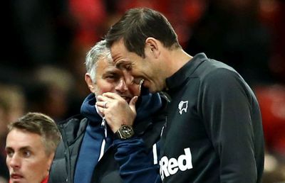 PREMIER LEAGUE. Un duș special. Cum s-a schimbat cariera lui Lampard după o discuție fără haine cu Mourinho