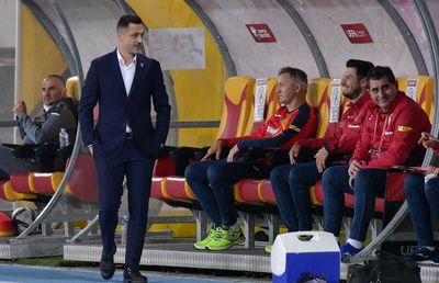 Rădoi, explicații subțiri pentru o decizie la limită: „Nu e momentul lui”