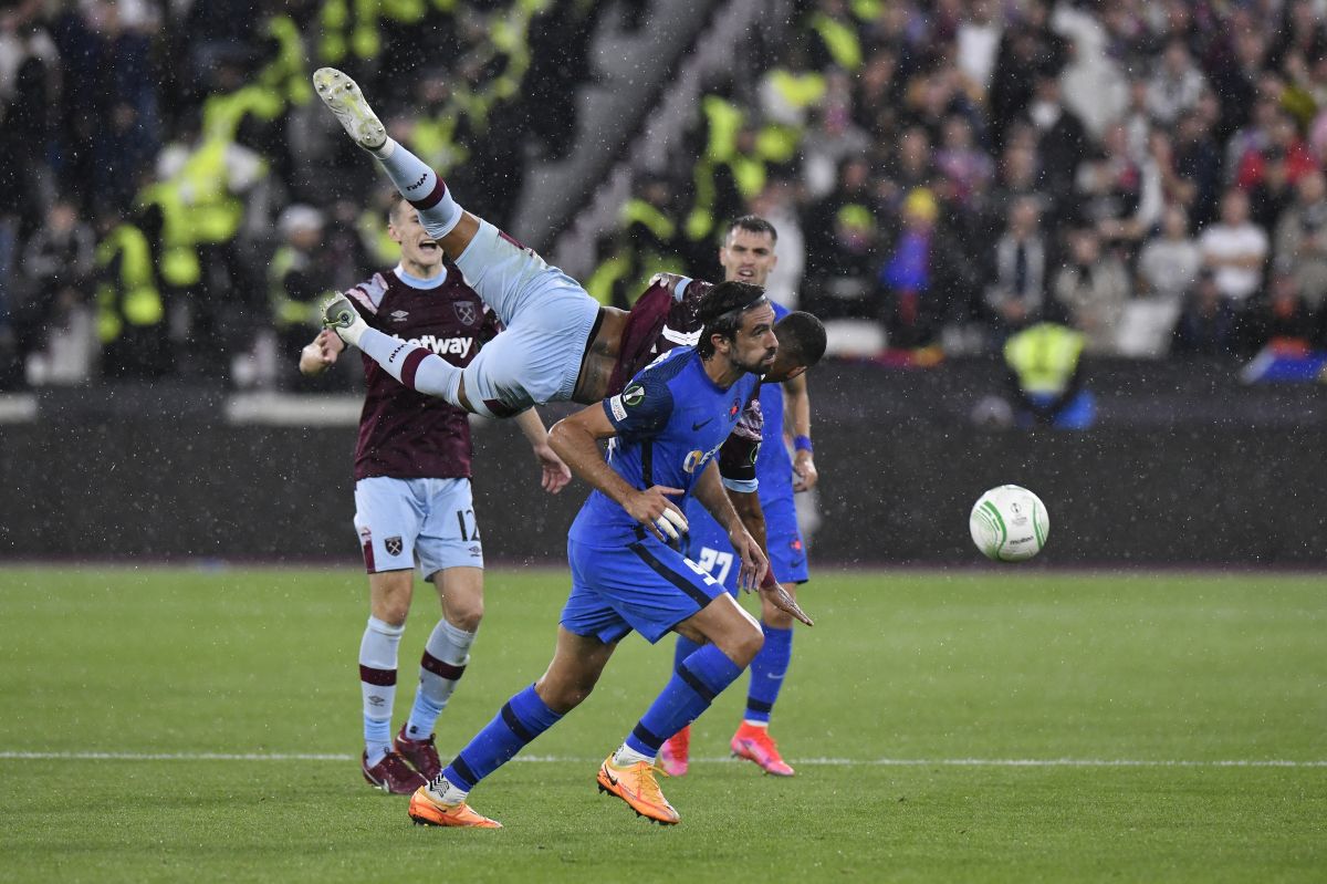 Legenda „ciocănarilor” a pus „tunurile” pe un jucător după West Ham - FCSB: „Înapoi la școală!”