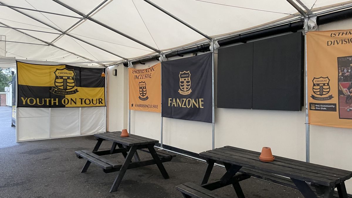 Un român e manager la un club din Liga a 6-a engleză și e convins: „Vin cel puțin 5.000 de români la West Ham - FCSB!”