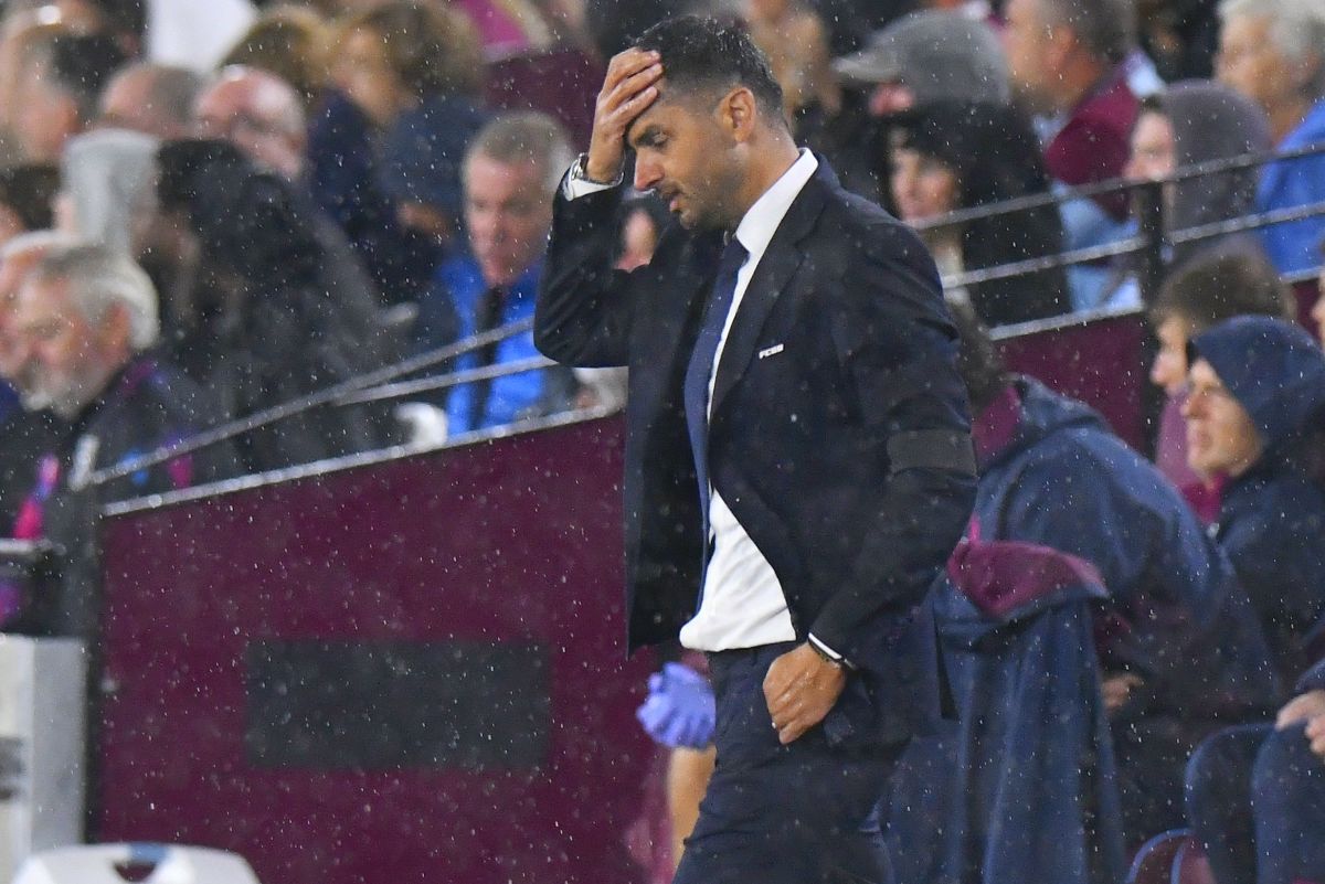 Dică, la finalul eșecului cu West Ham: „În loc să o dăm în tribune, noi luăm gol!”