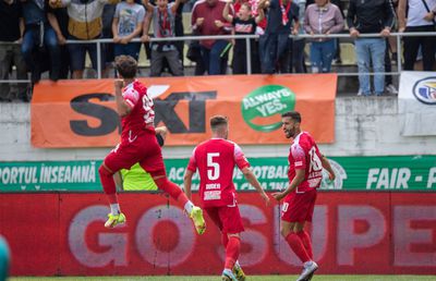 Invitați speciali la derby! Cine va da lovitura de start în Dinamo - CSA Steaua