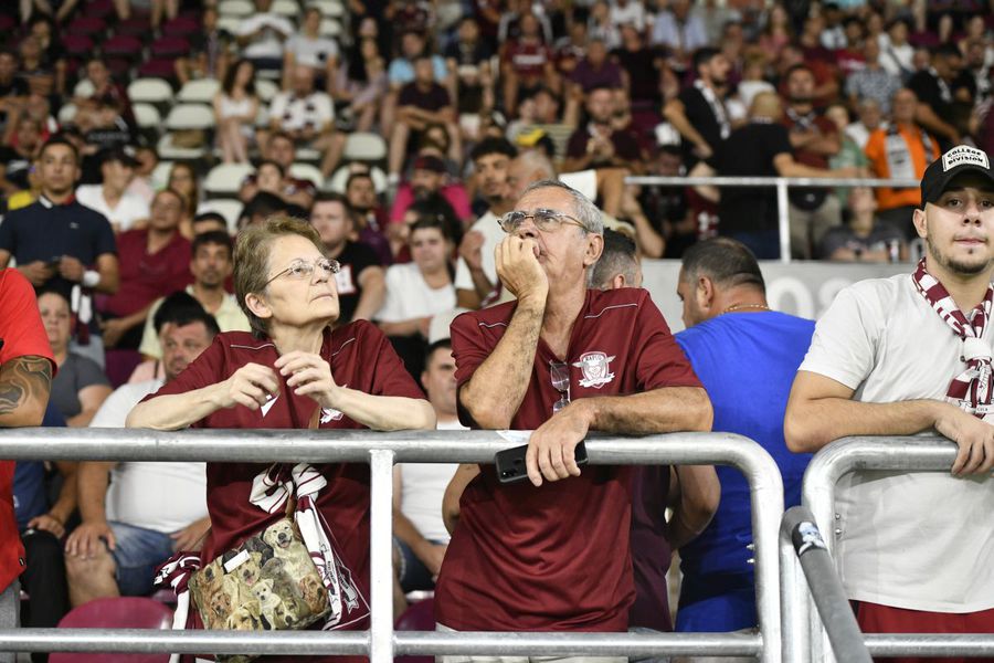 De când a fost inaugurat noul stadion din Giulești, la meciurile Rapidului au început să vină tot mai mulți suporteri care nu se încadrează în targetul de ultras FOTO: Cristi Preda Triburile din tribune