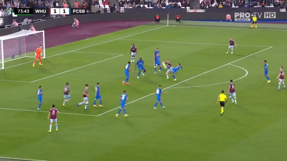 Tavi Popescu a comis-o la 5 minute de la intrarea pe teren! Gafă decisivă în West Ham - FCSB