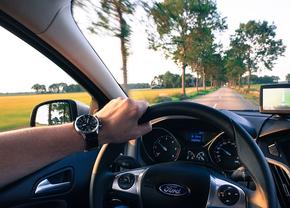 Rezolvă o problemă stringentă, prin schimbarea unei baterii auto în doar 1 oră!