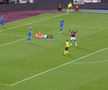 Penalty controversat dictat împotriva lui FCSB în meciul de pe London Stadium! Același arbitru o scotea pe CFR din Europa, după o fază identică