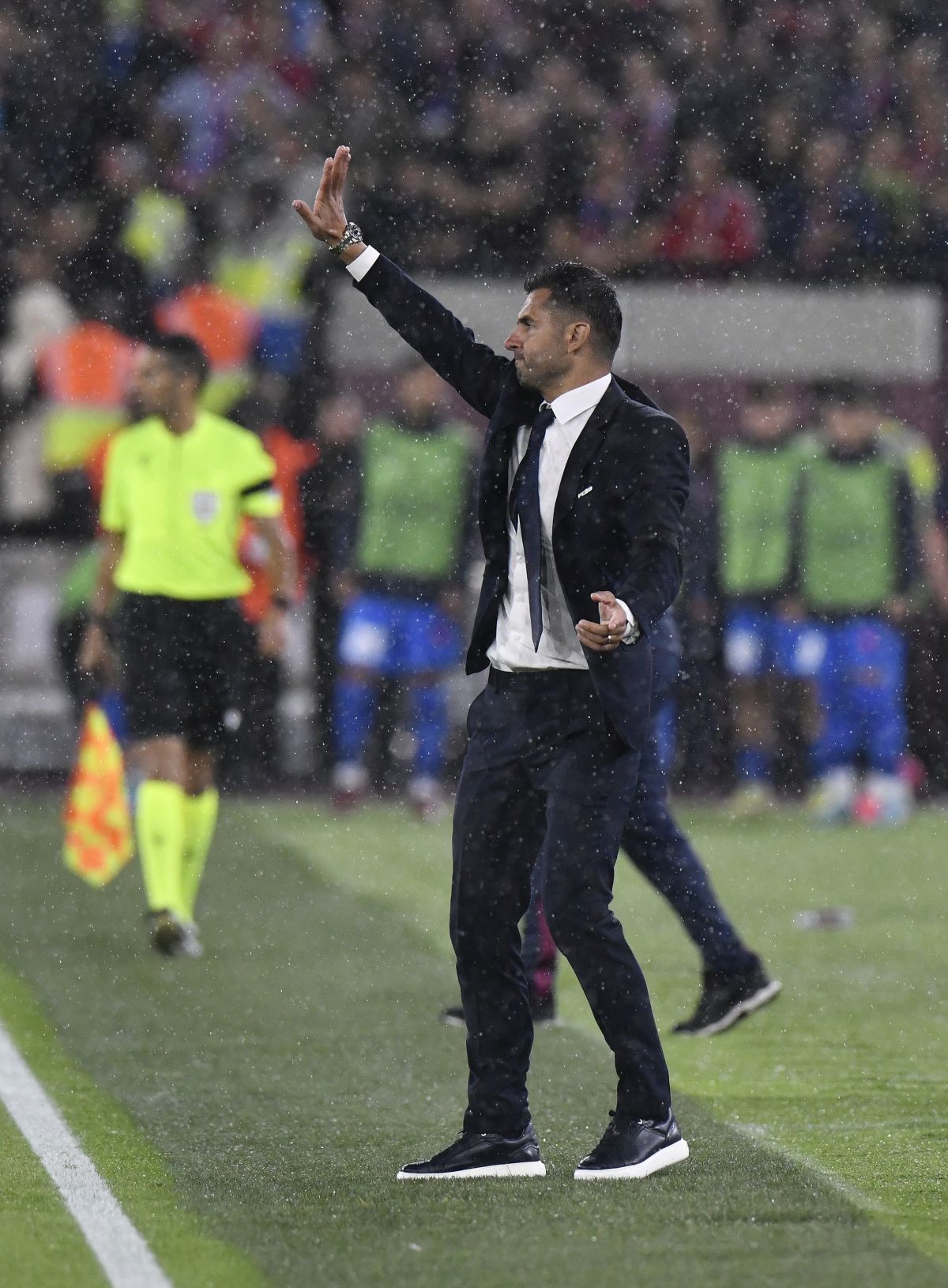 Legenda „ciocănarilor” a pus „tunurile” pe un jucător după West Ham - FCSB: „Înapoi la școală!”