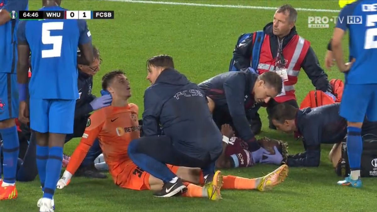 Penalty controversat dictat împotriva lui FCSB în meciul de pe London Stadium! Același arbitru o scotea pe CFR din Europa, după o fază identică