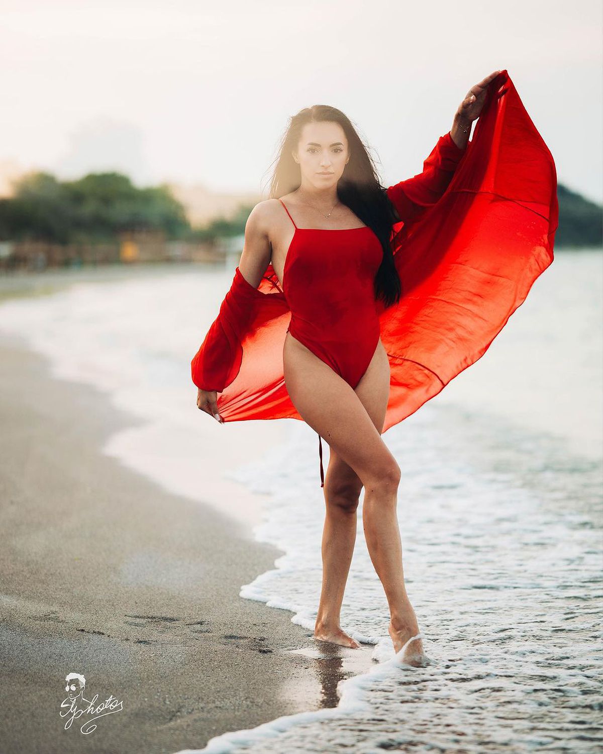 Anamaria Prodan s-a afișat cu fostul la un eveniment monden! Nimeni nu se mai aștepta să o vadă pe impresară la brațul lui