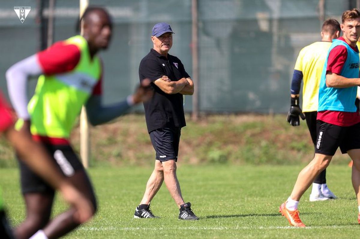 Mircea Rednic, primul antrenament după infarctul suferit la meciul cu FCSB