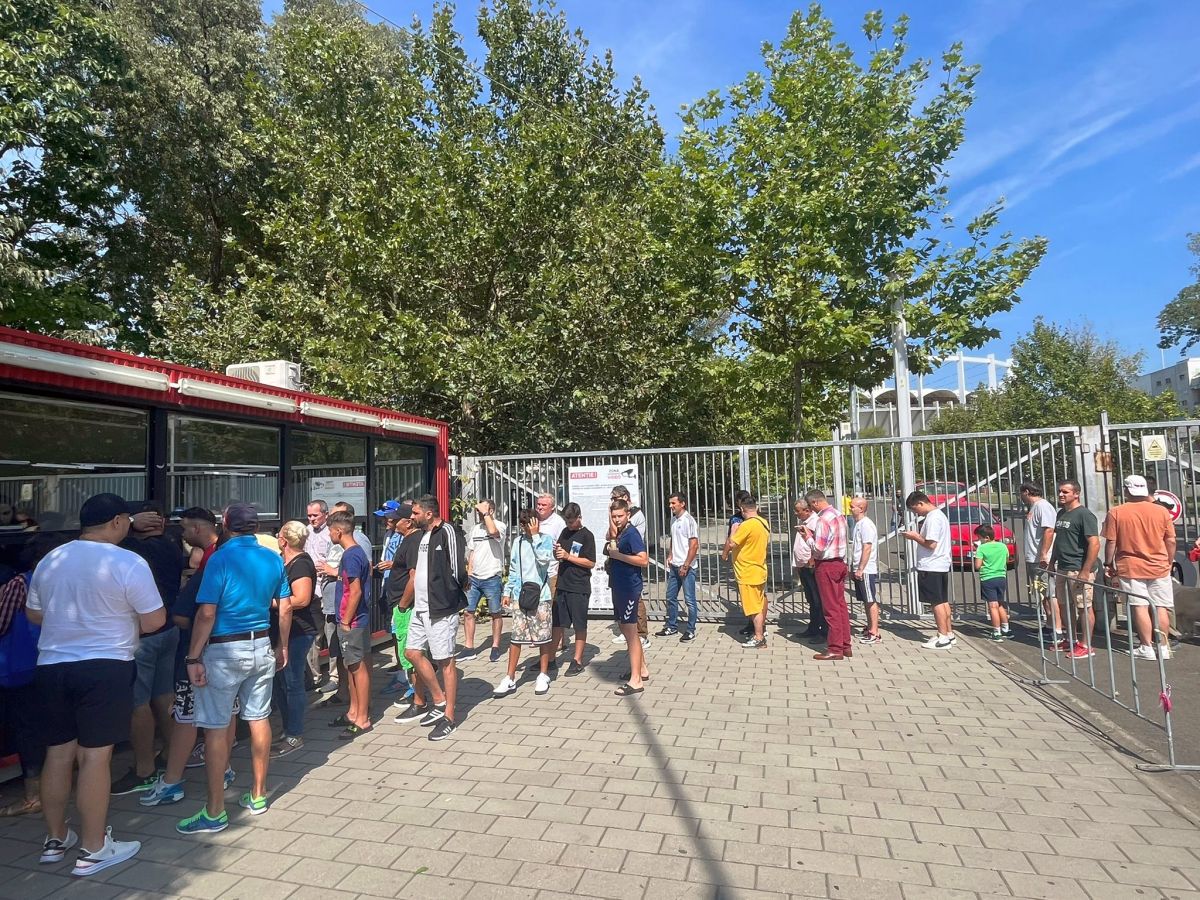 S-au deschis casele de bilete de la Arena Națională, înainte de România - Israel » Oficialii FRF se așteaptă ca ultimele 6.000 de tichete să fie epuizate