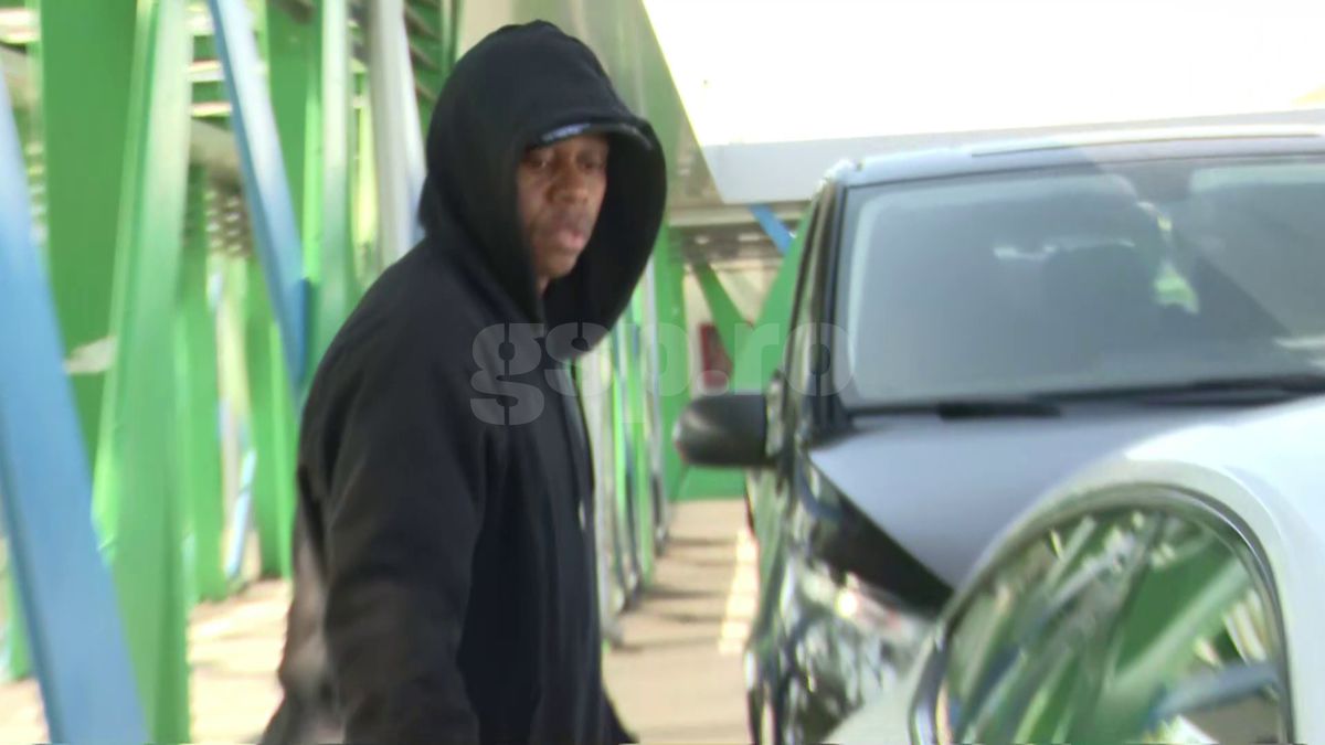 Clinton N'Jie, noul jucător de la Rapid, a ajuns la București