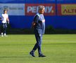 Mircea Lucescu i-a luat tare pe „tricolori” la antrenament: „Hai, prietenii mei, că n-am venit să stăm pe bancă!”