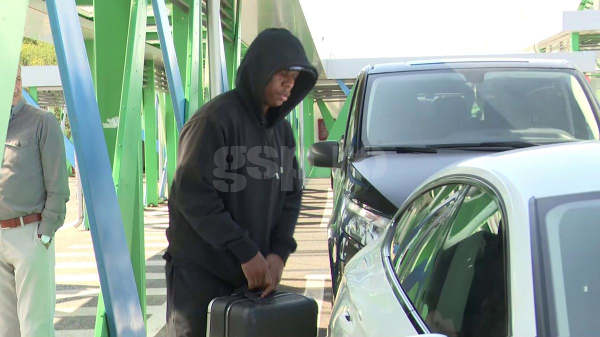 Lovitură de teatru în miez de noapte! Ce se întâmplă cu noul transfer al Rapidului: „Este un mare inconvenient”