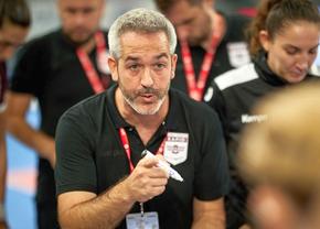 David Ginesta, antrenorul Rapidului, după calificarea dramatică a echipei sale: „Întregul sezon a fost dificil” + ce a spus Bojana Popovic