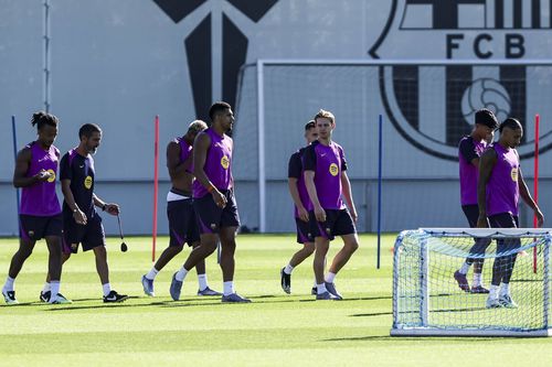 Frenkie de Jong ratează meciul Barcelonei cu Valencia/ foto Imago Images