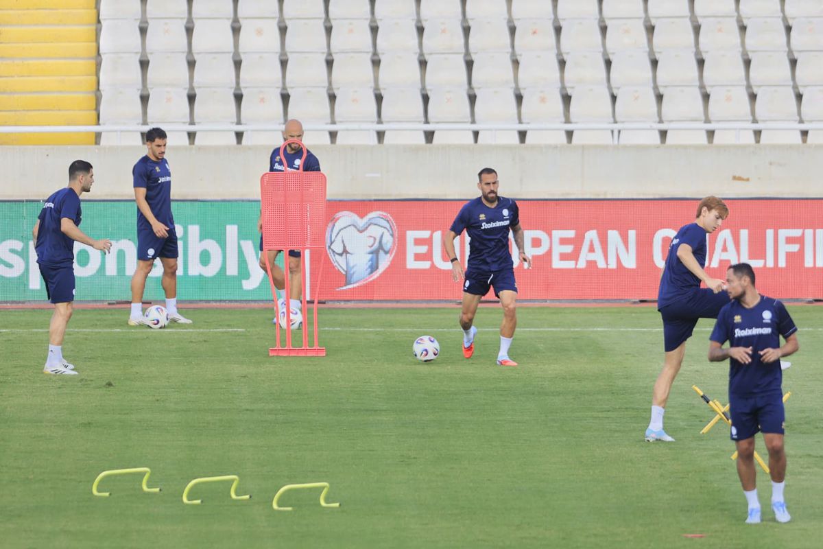 Antrenamentul și conferința naționalei Ciprului