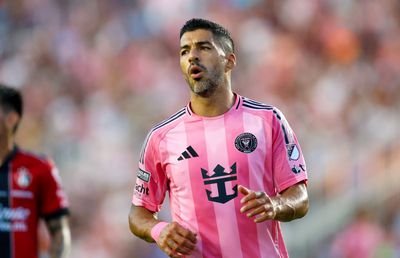 Luis Suarez a primit încă o suspendare drastică, după ce și-a scuipat adverasarul în față