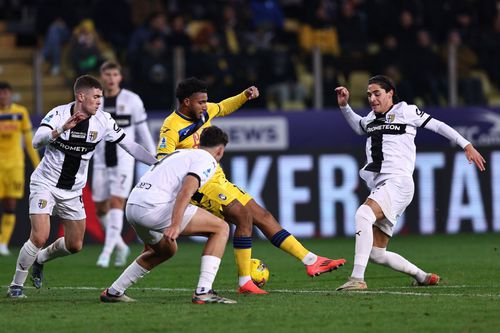 Fundașul pe care Chivu îl ținea rezervă la Parma, out din Serie A! » Internaționalul a fost împrumutat în Turcia