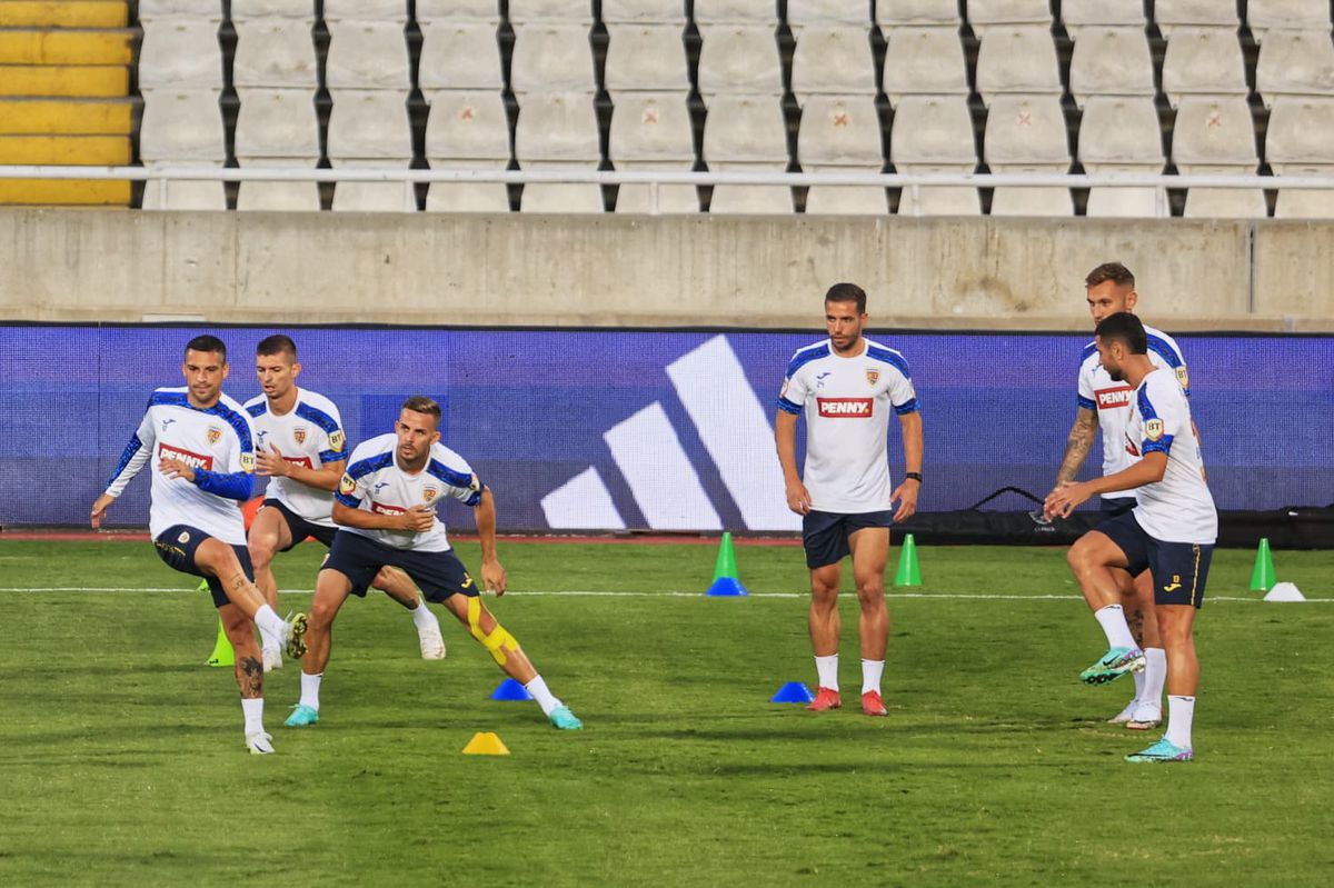 Mircea Lucescu pregătește o echipă de start total neașteptată pentru meciul cu Cipru » Din nou, fără jucători de la FCSB în primul „11”