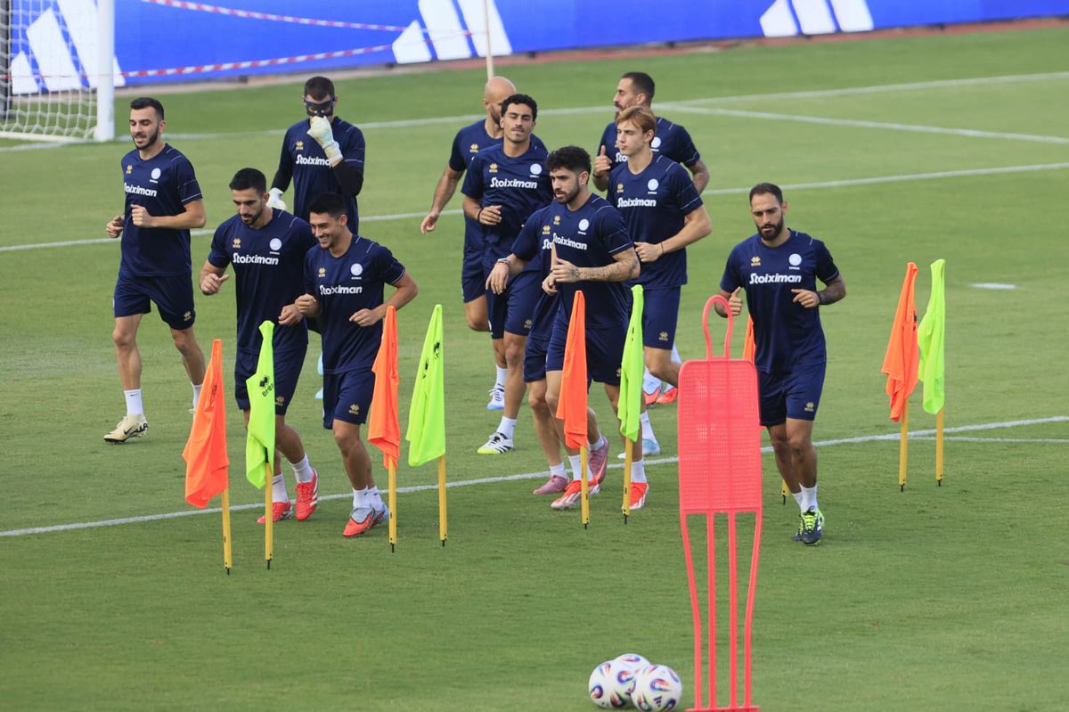 Antrenamentul și conferința naționalei Ciprului