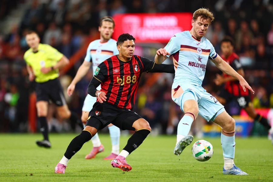 Jurnaliștii britanici speculează: „Aducerea lui ar putea fi sfârșitul lui Radu Drăgușin la Tottenham. E o chestiune de încredere””