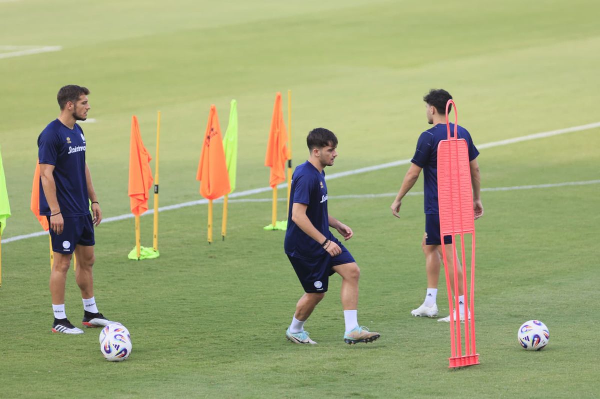 Antrenamentul și conferința naționalei Ciprului