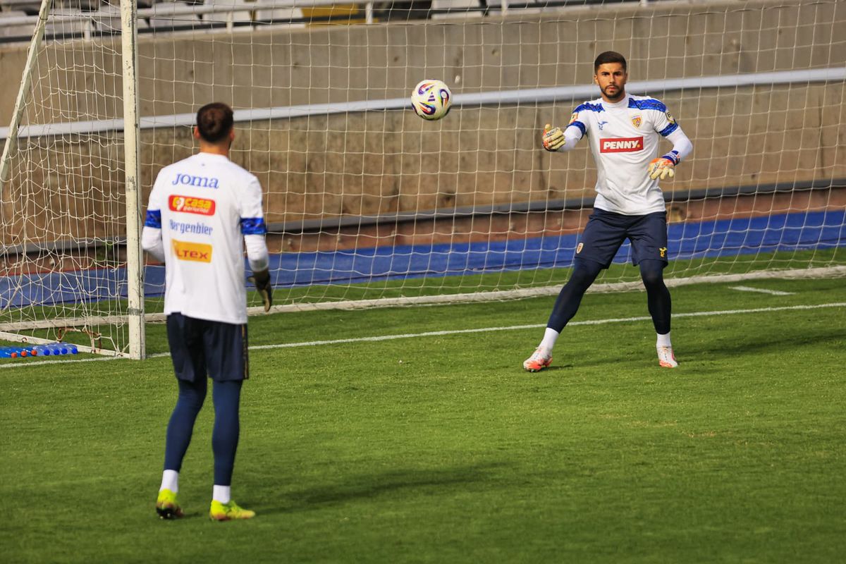 Mircea Lucescu pregătește o echipă de start total neașteptată pentru meciul cu Cipru » Din nou, fără jucători de la FCSB în primul „11”