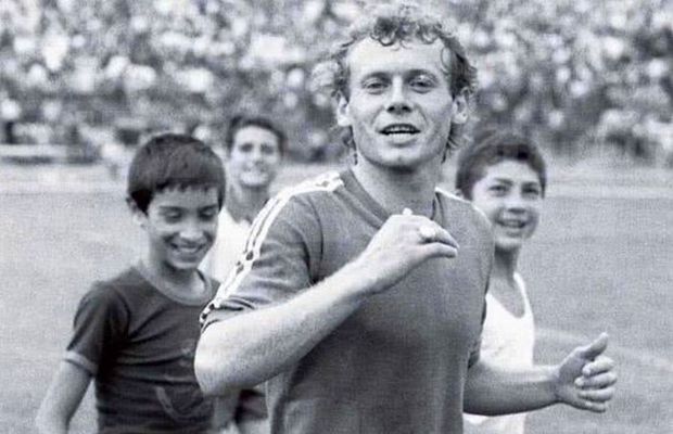 Ilie Balaci, „Prințul” fotbalului românesc, ar fi împlinit astăzi 69 de ani » Cine a fost legenda „simbolului resurect al mirajului”