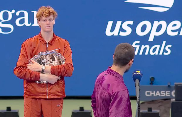 Carlos Alcaraz s-a întors către Sinner în timpul interviului: „Dumnezeule!”