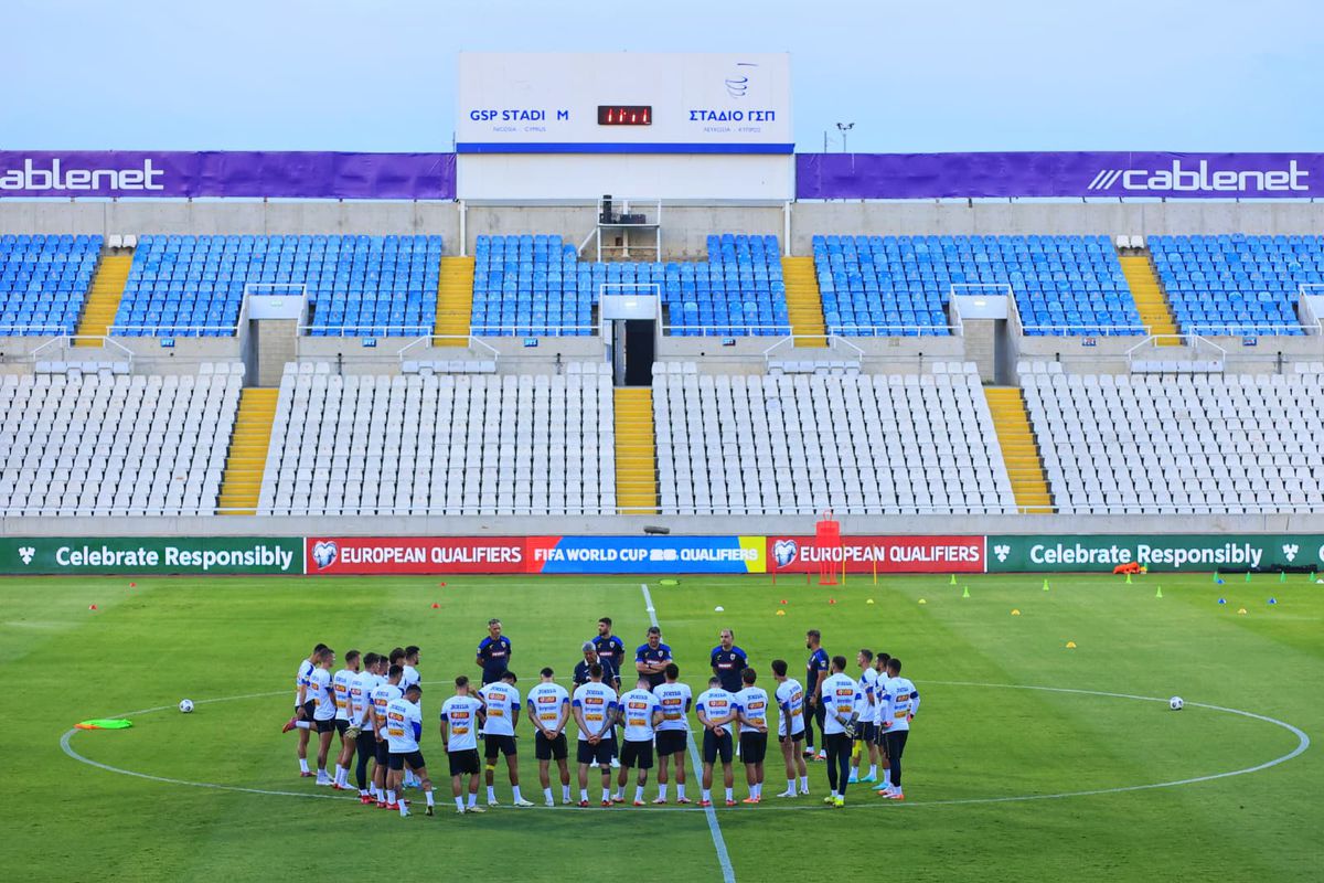 Mircea Lucescu pregătește o echipă de start total neașteptată pentru meciul cu Cipru » Din nou, fără jucători de la FCSB în primul „11”