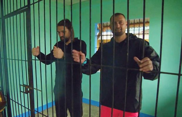 Gabi Tamaș și Dan Alexa au ajuns în spatele gratiilor în prima zi de „Asia Express”: „E risc mare... Voi nu vă imaginați”