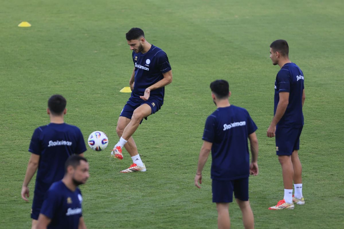 Antrenamentul și conferința naționalei Ciprului