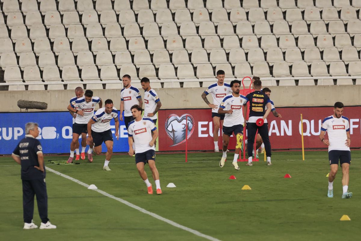 Mircea Lucescu pregătește o echipă de start total neașteptată pentru meciul cu Cipru » Din nou, fără jucători de la FCSB în primul „11”