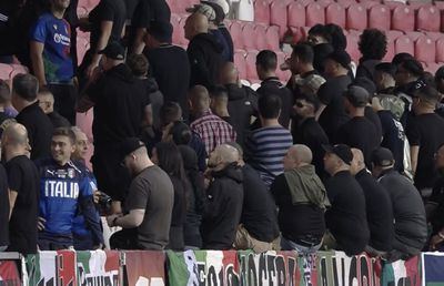 Scandal la Debrecen! Fanii Italiei au boicotat imnul Israelului și au afișat pancarte de protest